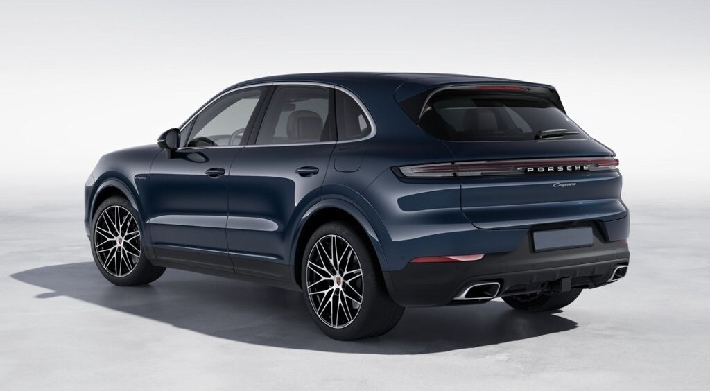 2026 Porsche Cayenne E-Hybrid photo 3