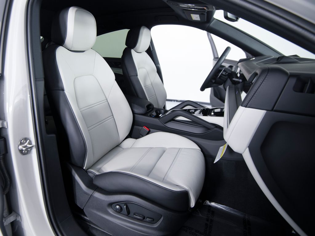 2026 Porsche Cayenne Coup S E-Hybrid - Photo 32