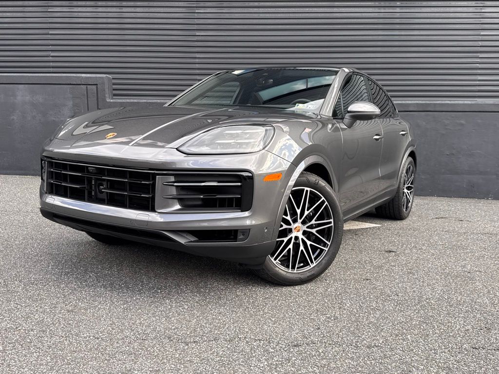 2025 Porsche Cayenne -'s photo