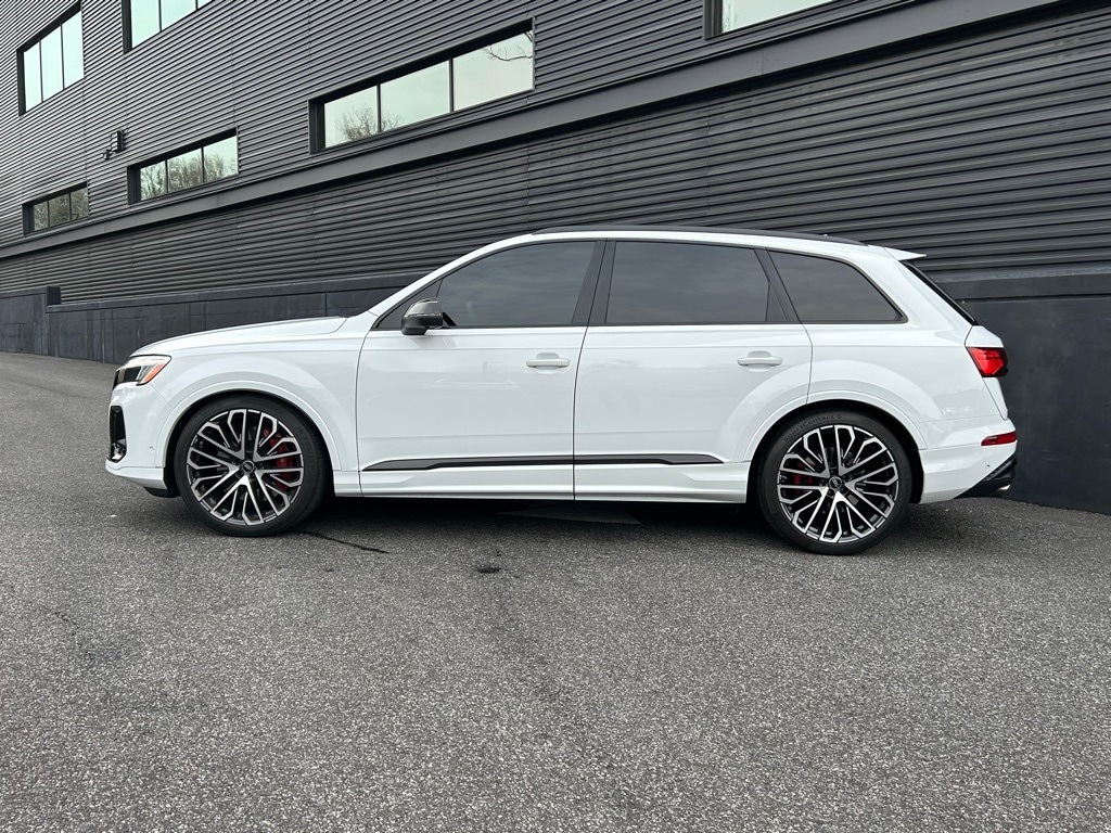 Used 2025 Audi SQ7 Prestige SUV