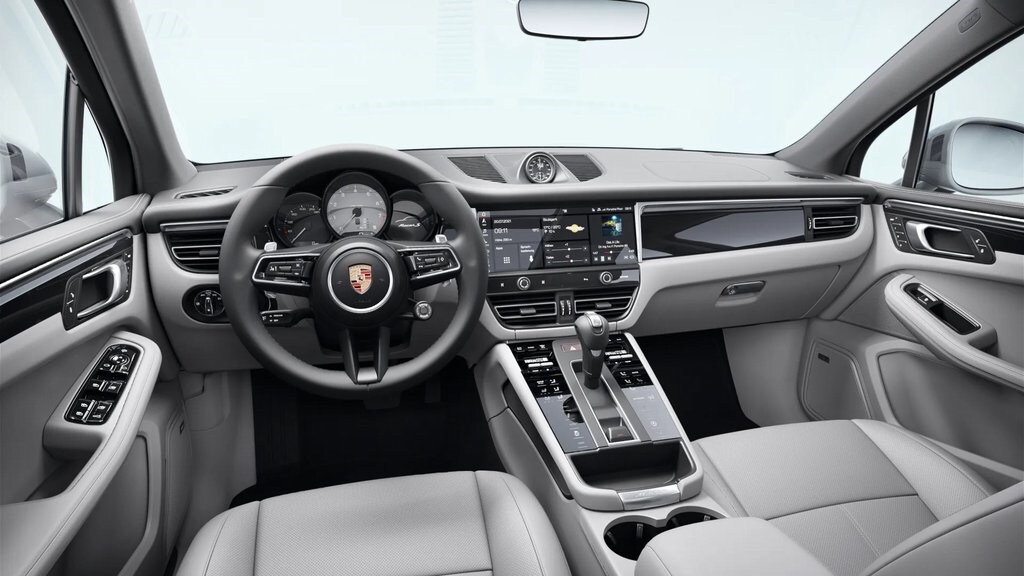 2026 Porsche Macan S photo 4