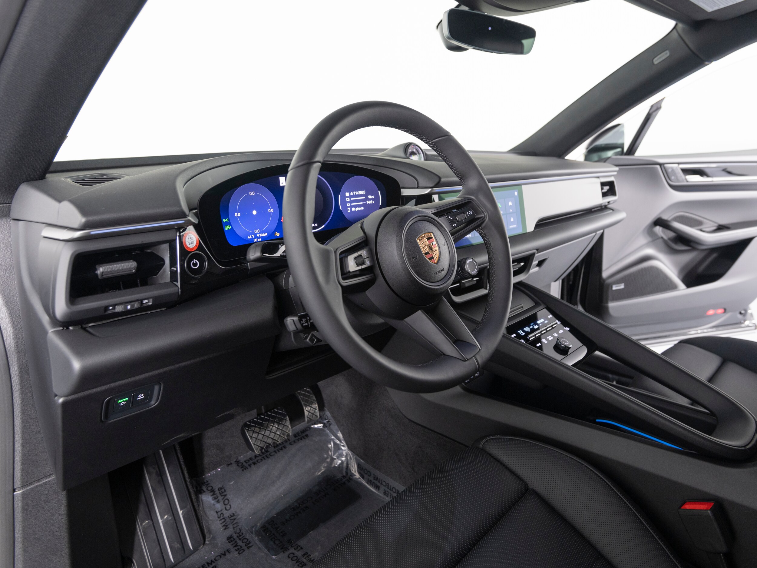 2025 Porsche Macan Electric 4 photo 4