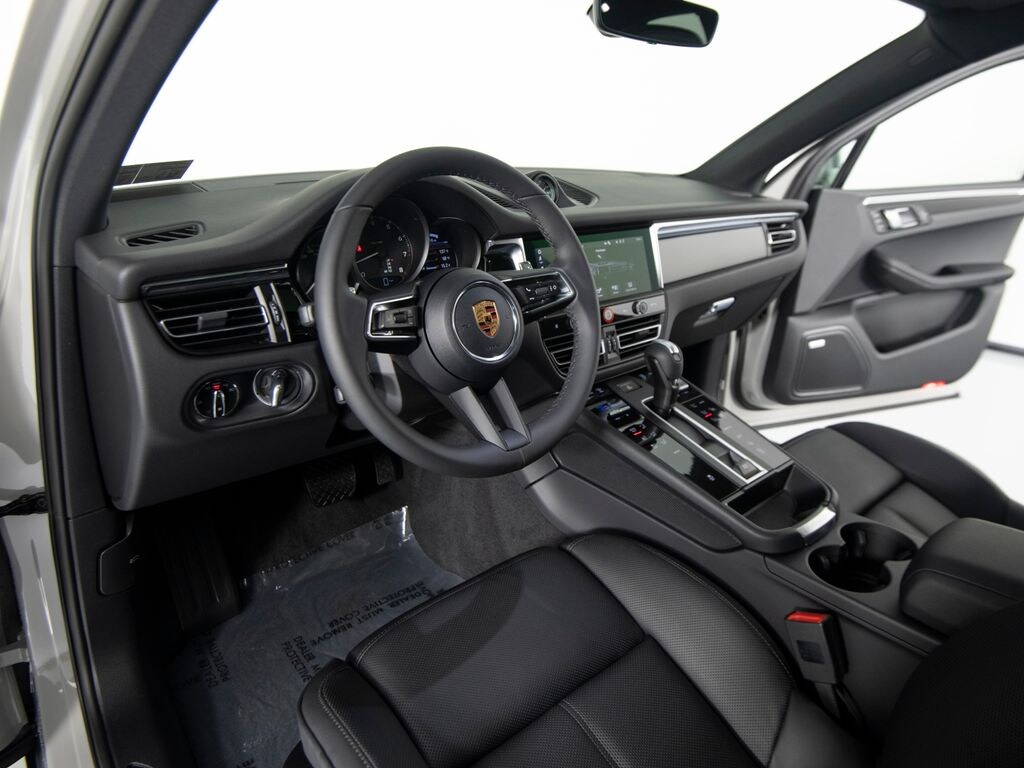 New 2026 Porsche Macan SUV