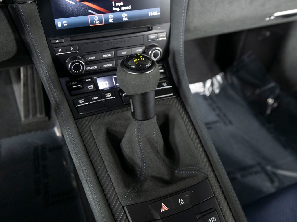 2024 Porsche 718 GT4 RS - Photo 26