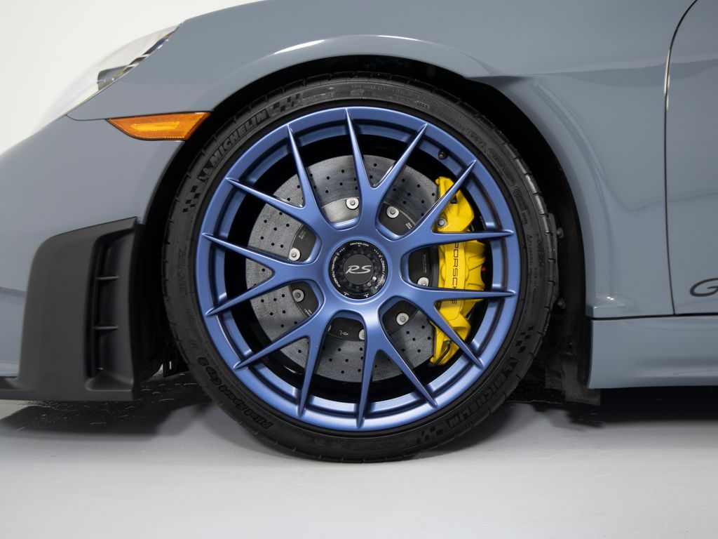 2024 Porsche 718 GT4 RS - Photo 14