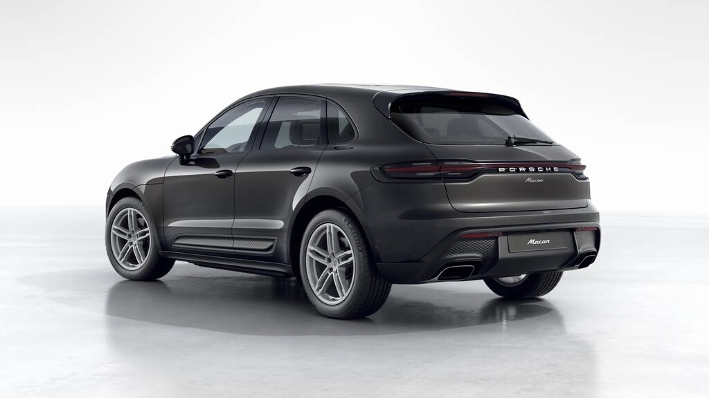 2026 Porsche Macan T photo 3