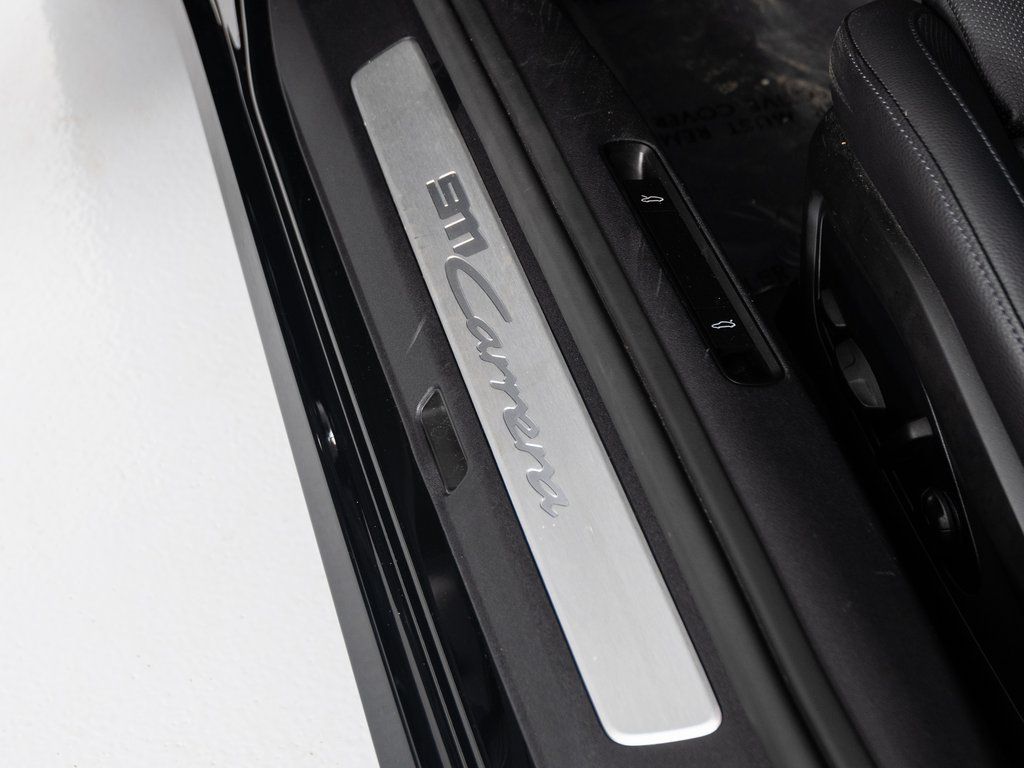 2025 Porsche 911 - Photo 15