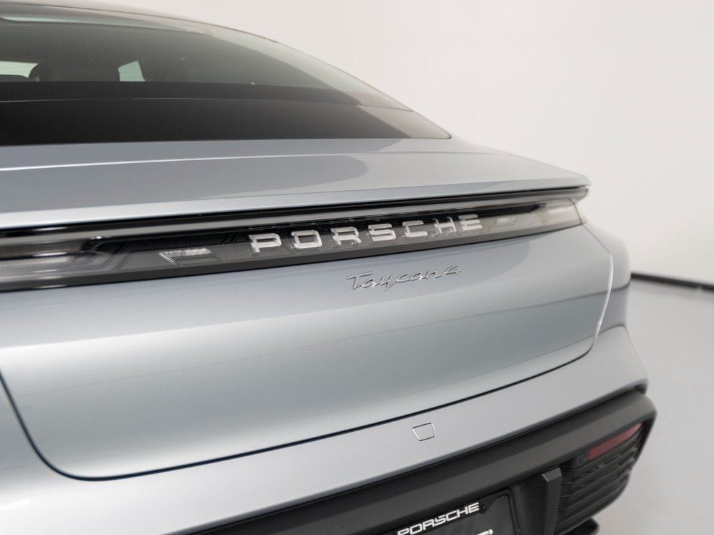 2026 Porsche Taycan Base - Photo 38