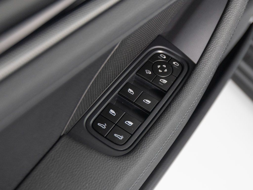 2026 Porsche Panamera Base - Photo 17