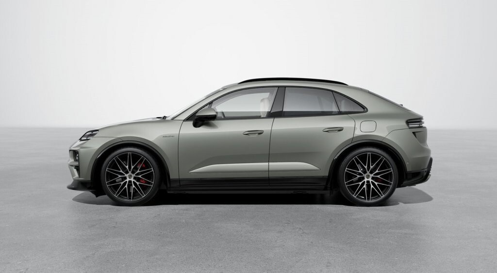 2025 Porsche Macan Electric Turbo photo 2