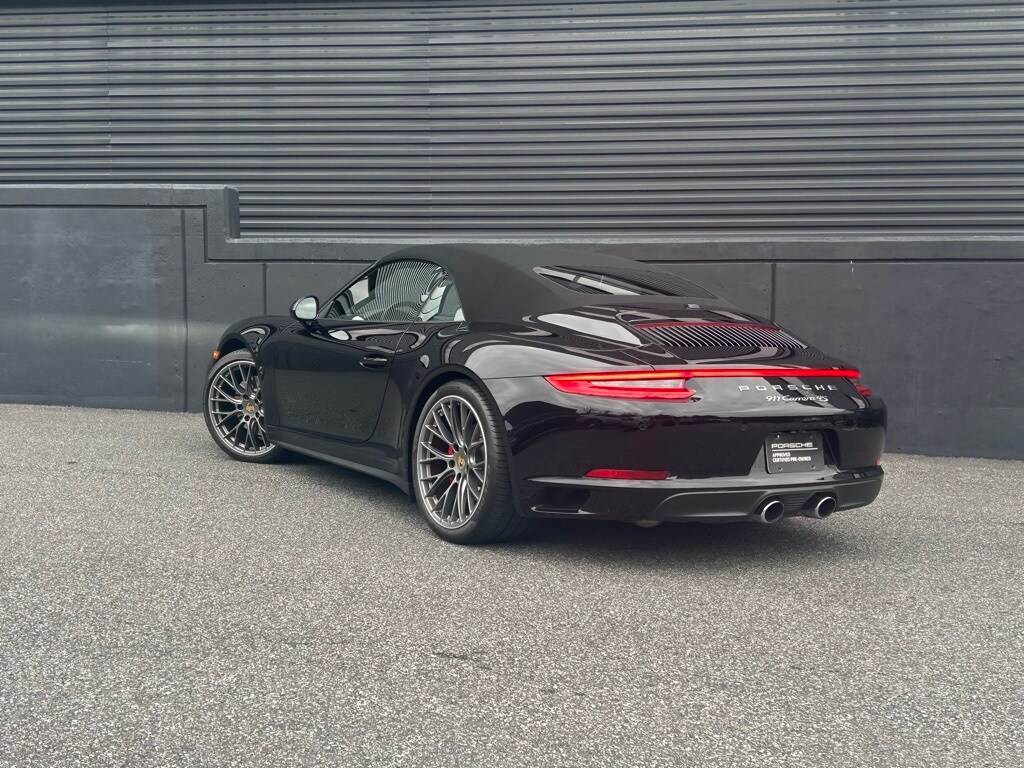 2017 Porsche 911 4S photo 3