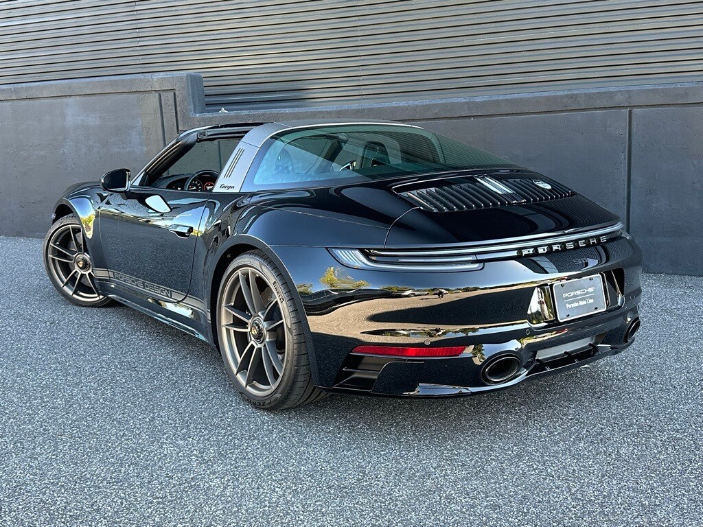 2023 Porsche 911 Targa 4S 4 GTS photo 3