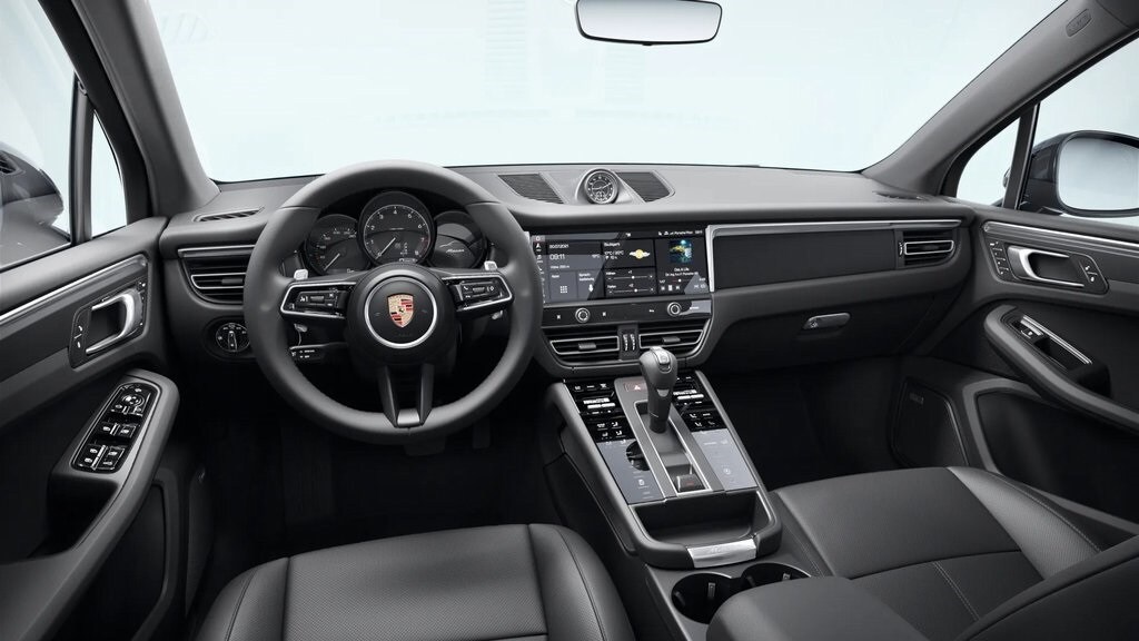 2026 Porsche Macan T photo 3