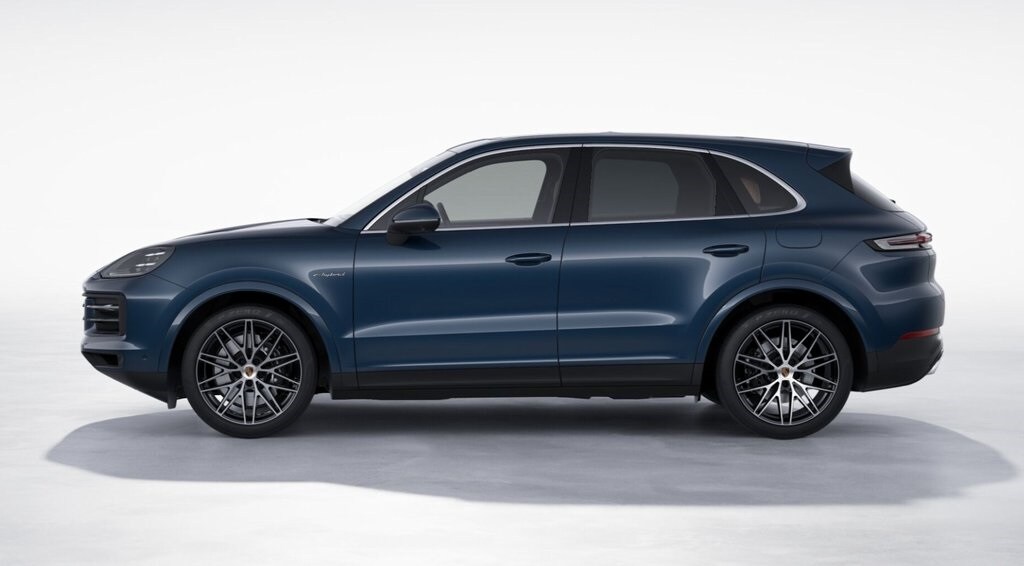 2026 Porsche Cayenne E-Hybrid photo 2