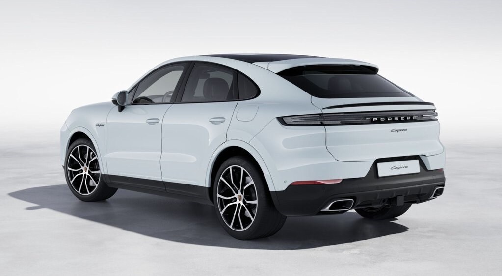 2026 Porsche Cayenne E-Hybrid Coupe photo 3
