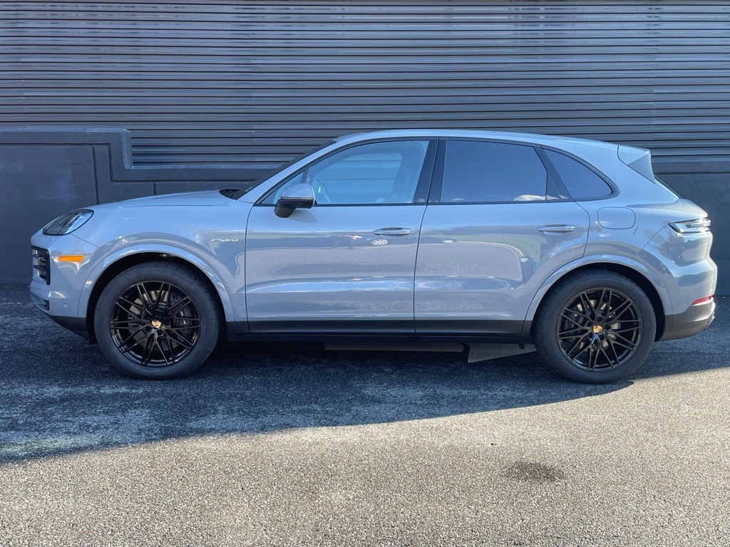 Certified 2024 Porsche Cayenne E-Hybrid SUV