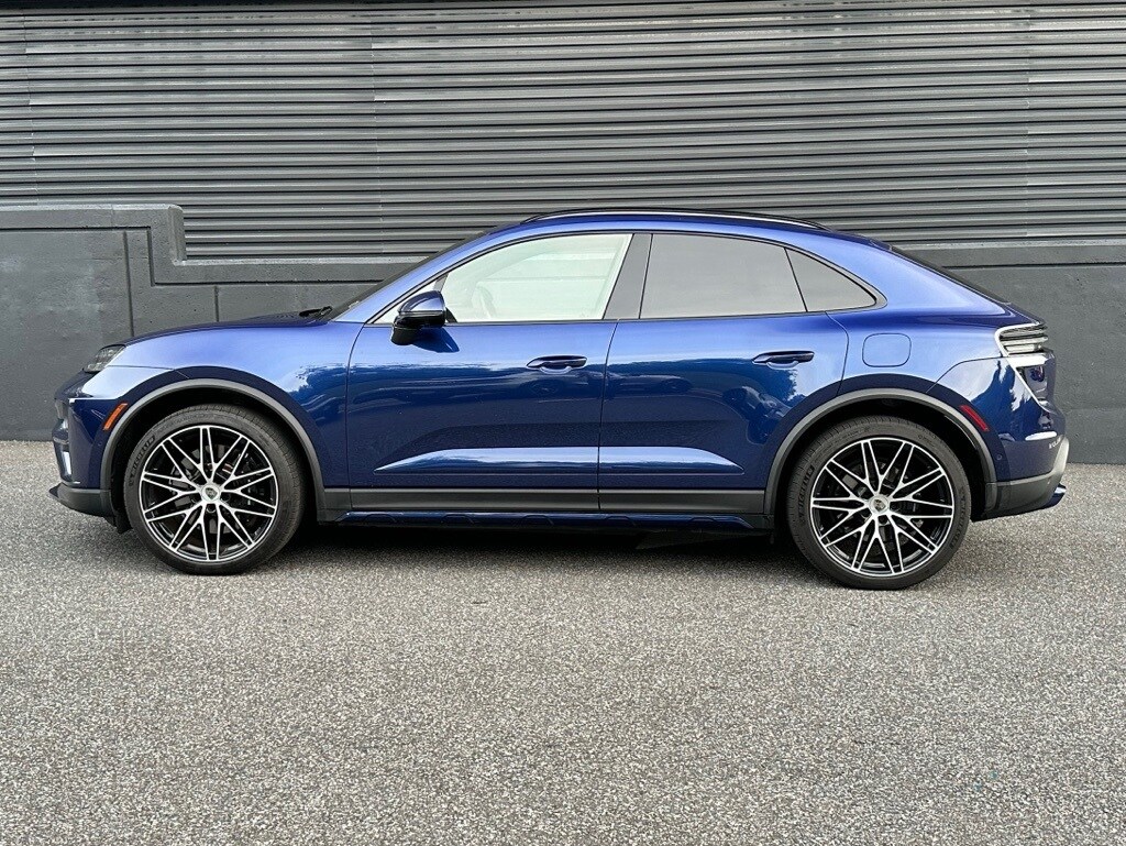 2024 Porsche Macan Electric Turbo photo 2