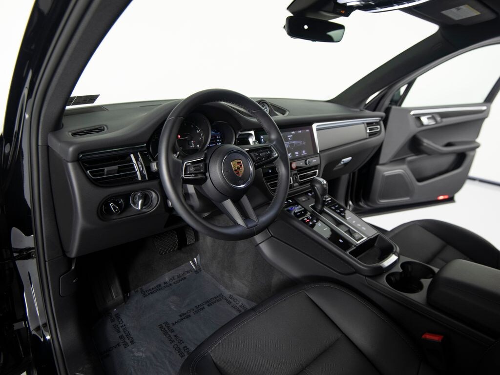 Certified 2025 Porsche Macan SUV