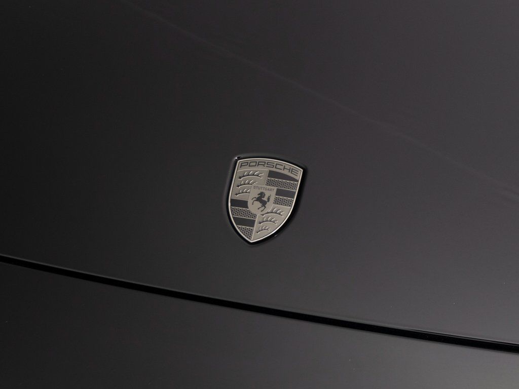 2026 Porsche Panamera Turbo E-Hybrid - Photo 36