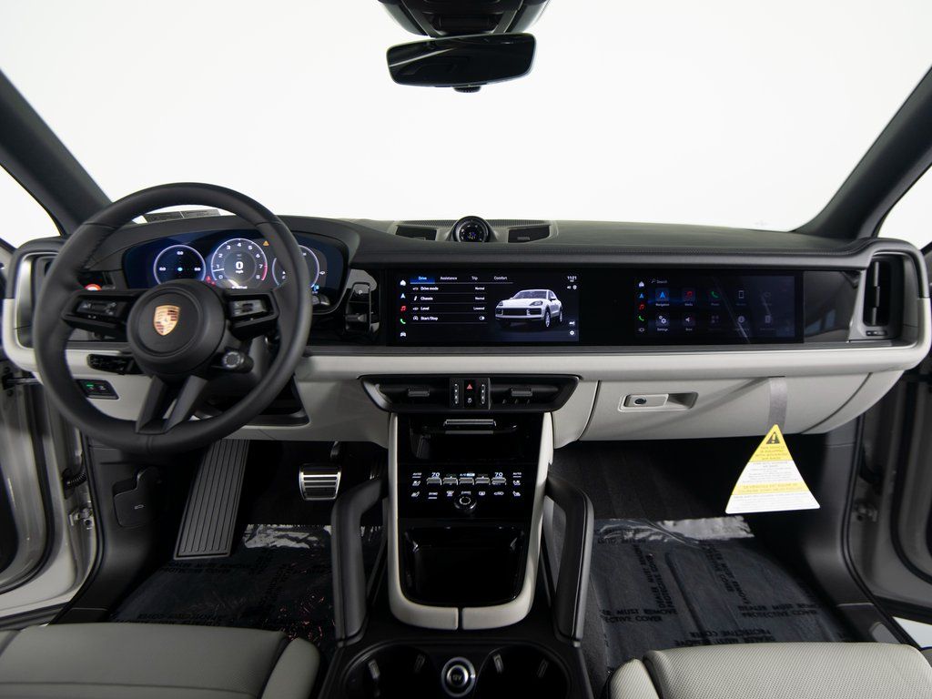 2026 Porsche Cayenne S - Photo 28