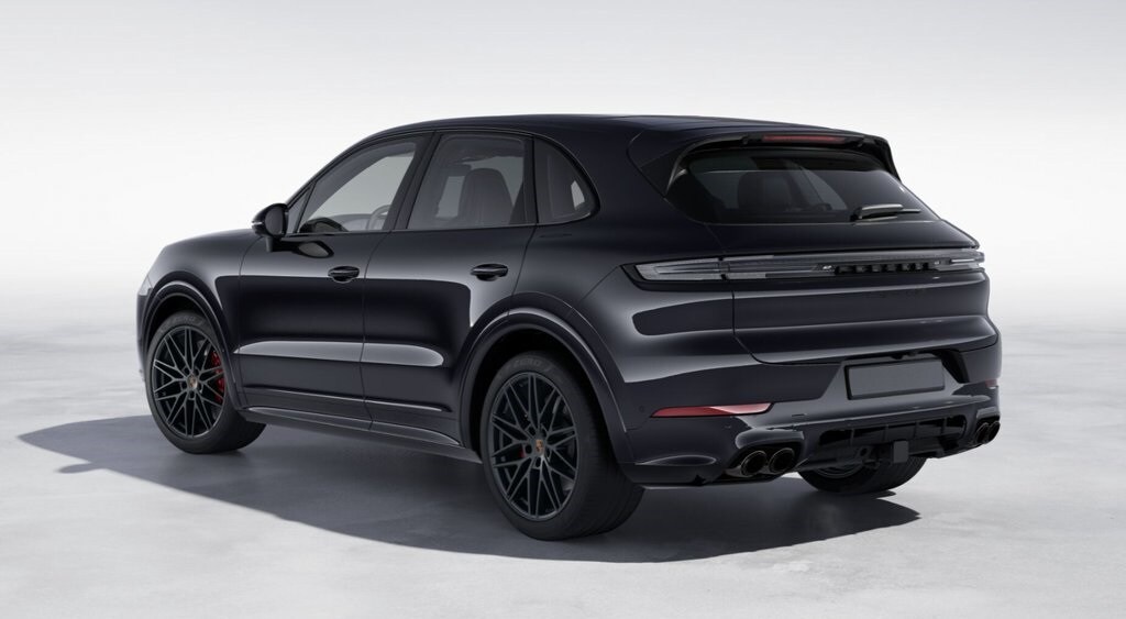 2026 Porsche Cayenne GTS photo 3