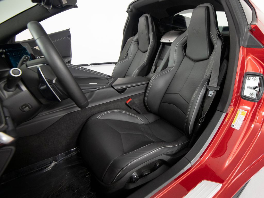 2024 Chevrolet Corvette 2LZ - Photo 32