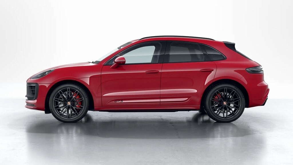 2026 Porsche Macan GTS photo 2
