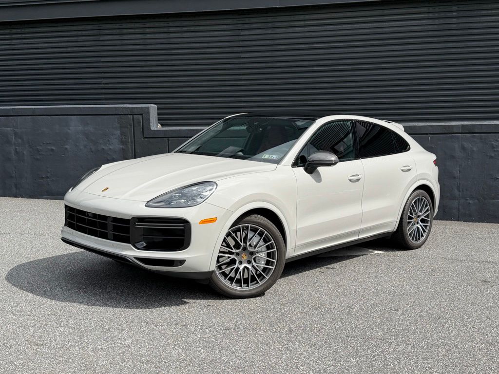 2021 Porsche Cayenne Turbo's photo