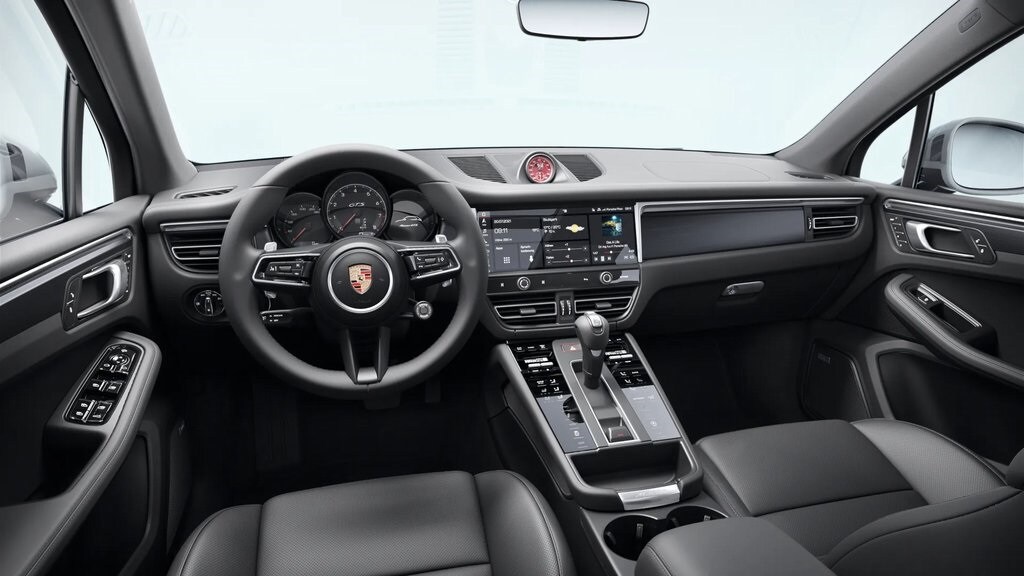 2026 Porsche Macan GTS photo 3