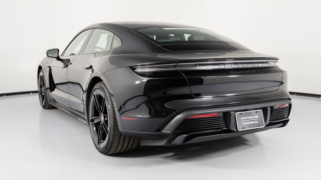 2025 Porsche Taycan GTS photo 3