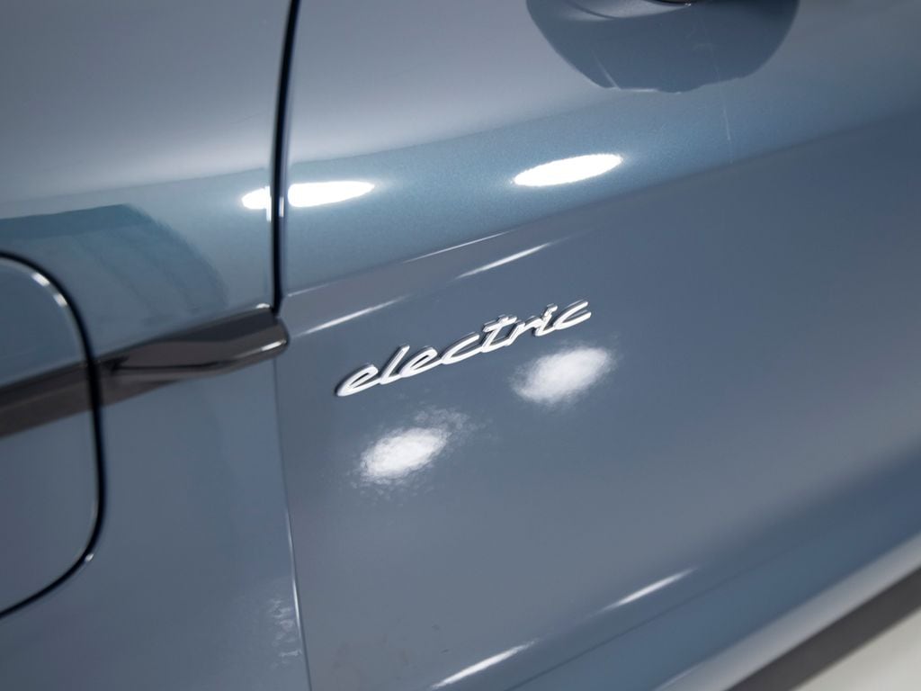 2026 Porsche Taycan Base - Photo 34