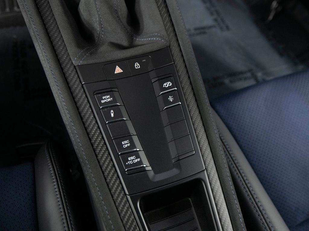 2024 Porsche 718 GT4 RS - Photo 28