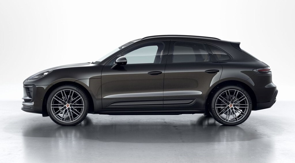 2026 Porsche Macan T photo 2