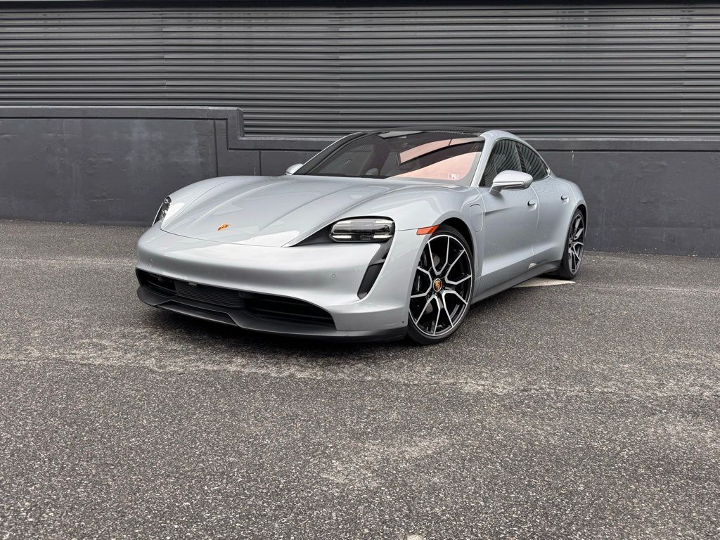 2023 Porsche Taycan 4S's photo