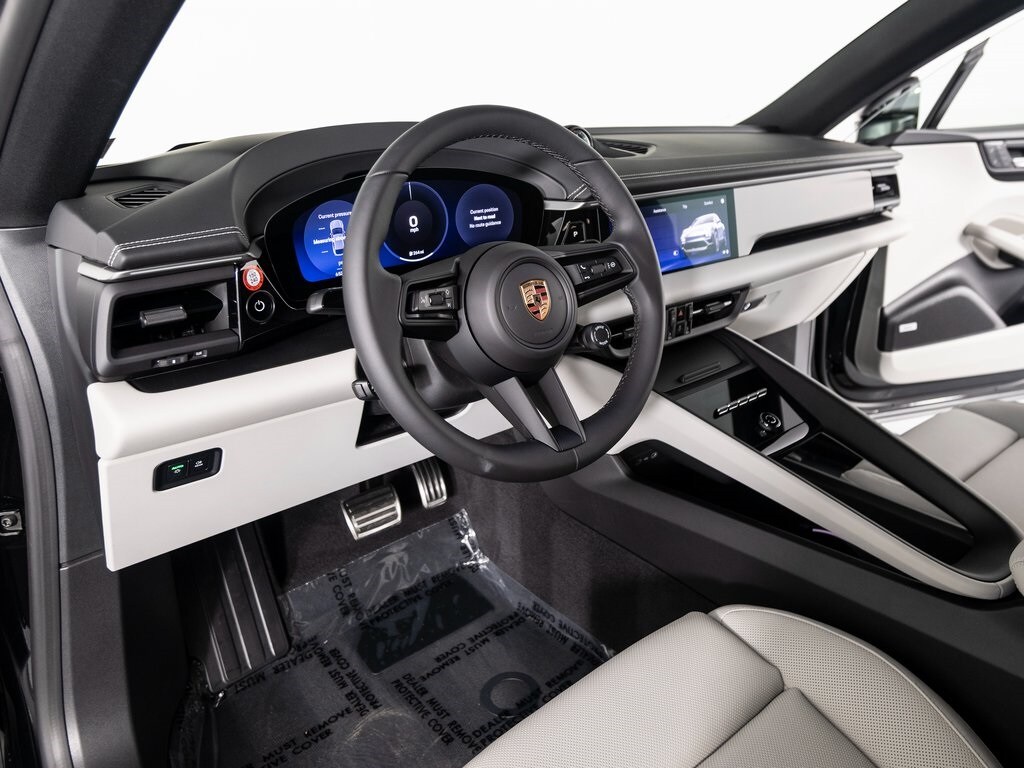 2025 Porsche Macan Electric photo 4