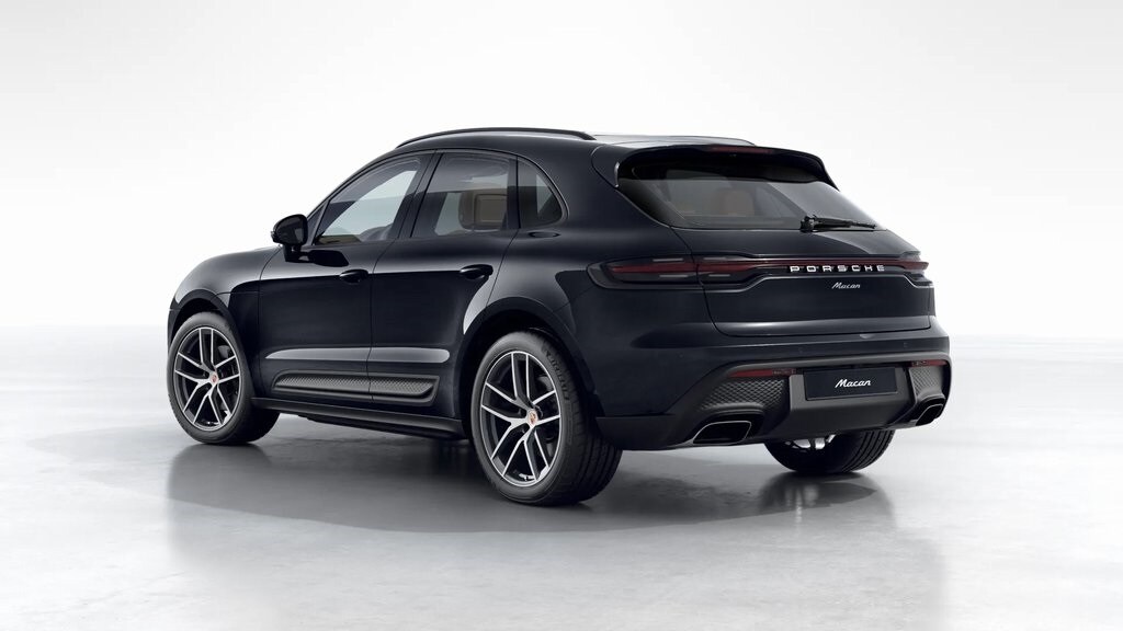 2026 Porsche Macan T photo 3
