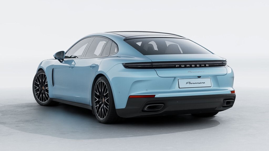 2026 Porsche Panamera 4 photo 3