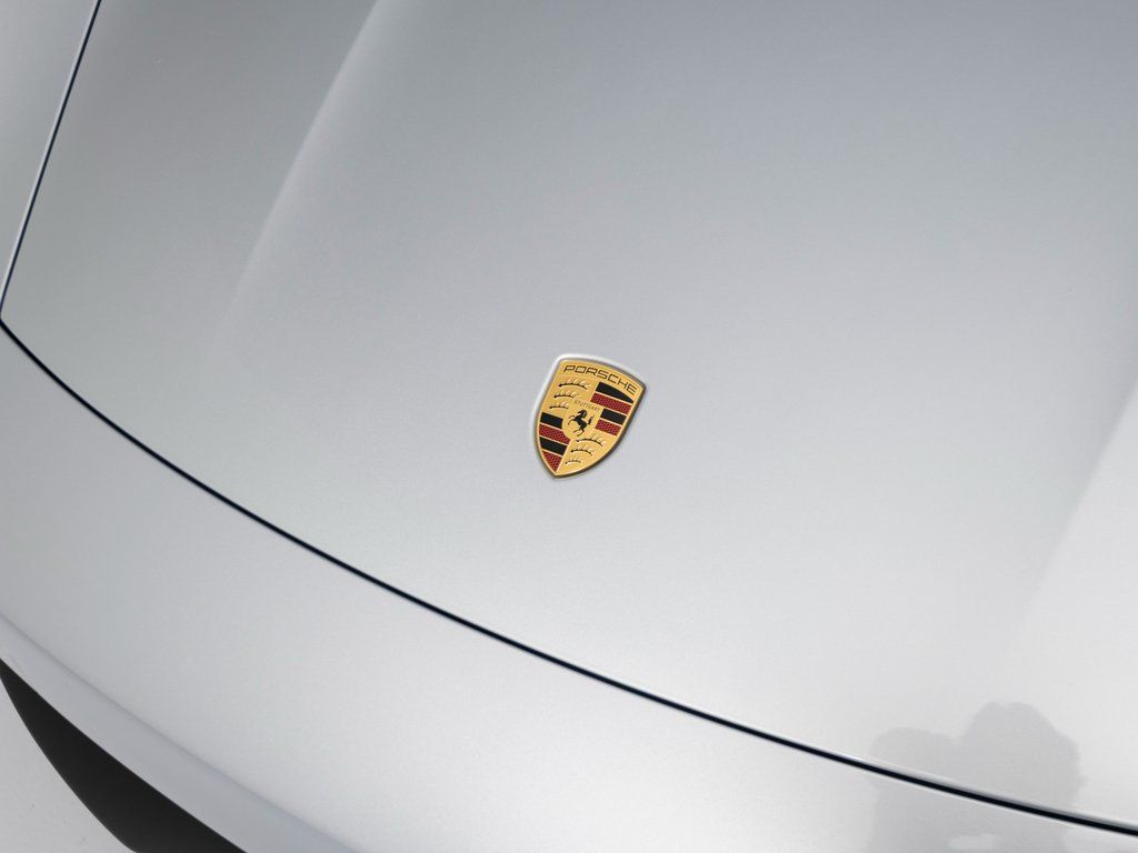 2026 Porsche Taycan Base - Photo 34