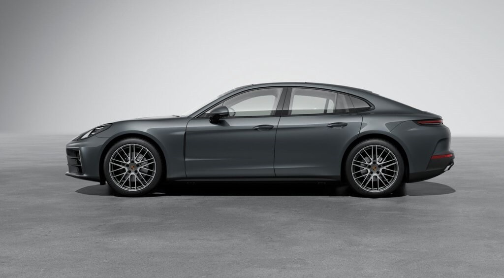 2025 Porsche Panamera 4 photo 2