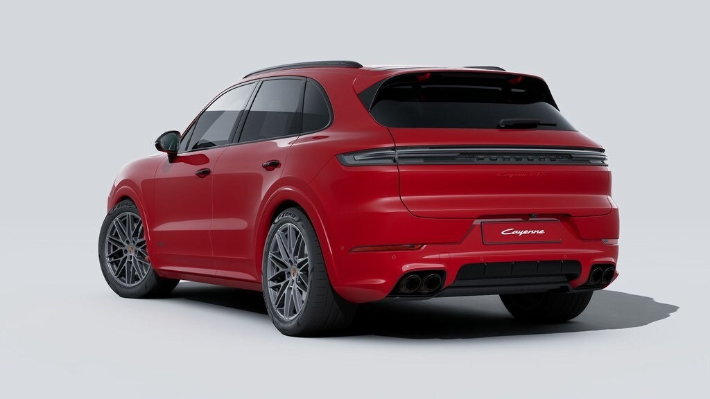 2026 Porsche Cayenne GTS photo 3