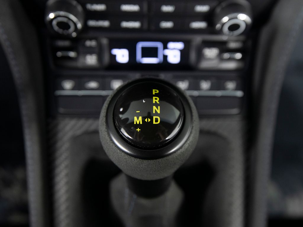 2024 Porsche 718 GT4 RS - Photo 27