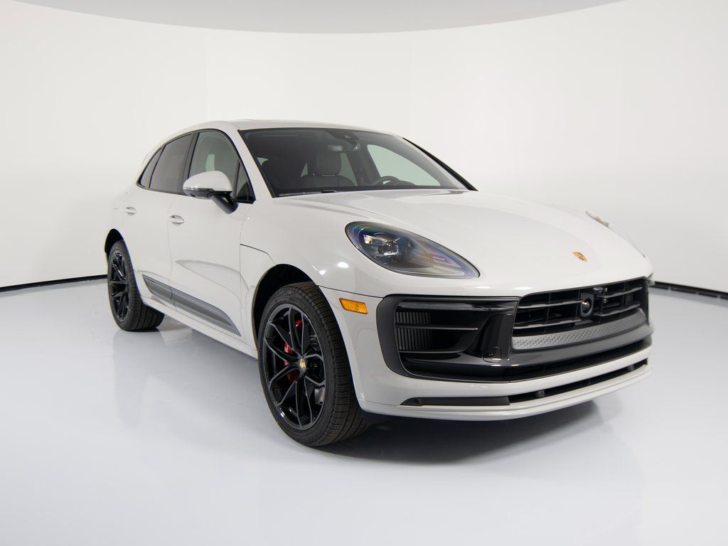 2026 Porsche Macan GTS - Photo 9