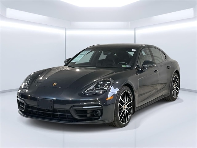 2023 Porsche Panamera Platinum Edition's photo
