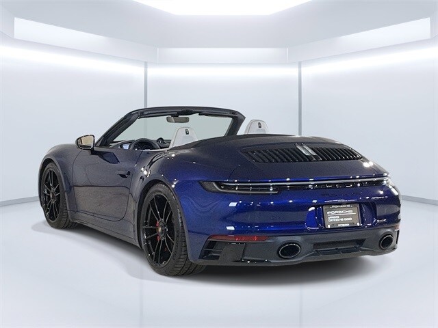 2023 Porsche 911 GTS photo 3