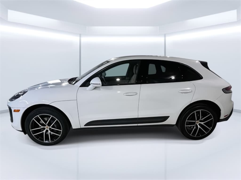 Certified 2022 Porsche Macan SUV