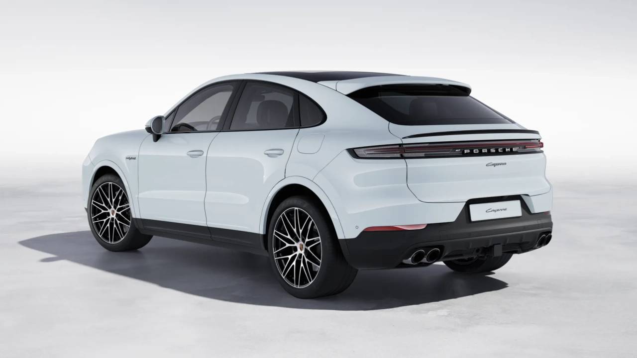2026 Porsche Cayenne E-Hybrid Coupe photo 3