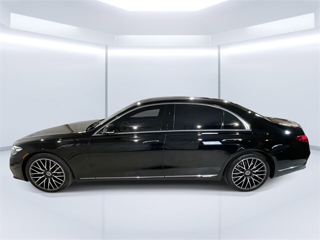 2021 Mercedes Benz S photo 2