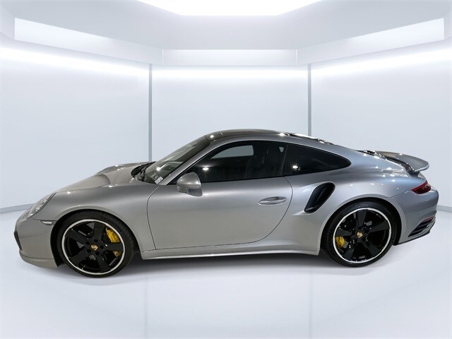 2019 Porsche 911 Turbo S photo 2