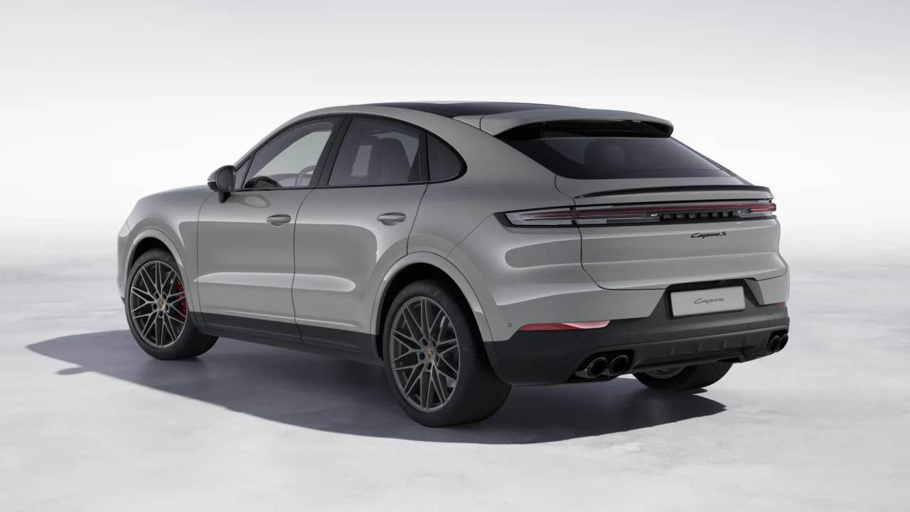 2026 Porsche Cayenne Coupe S photo 3