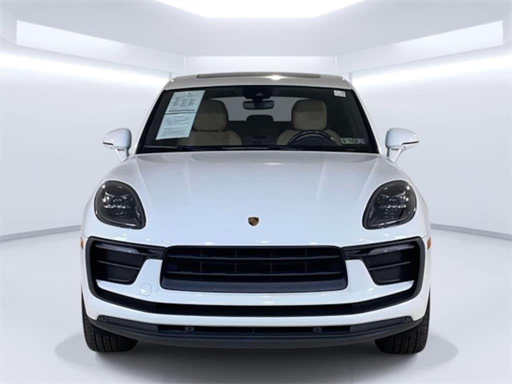Certified 2022 Porsche Macan SUV